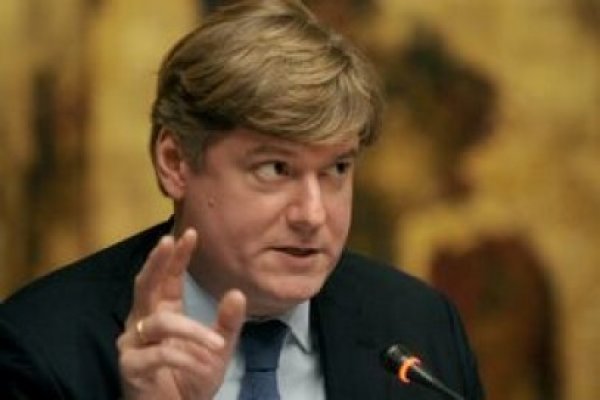 Boc şi mai mulţi lideri ai PDL, la Cotroceni, în discuţii cu secretarul general al PPE